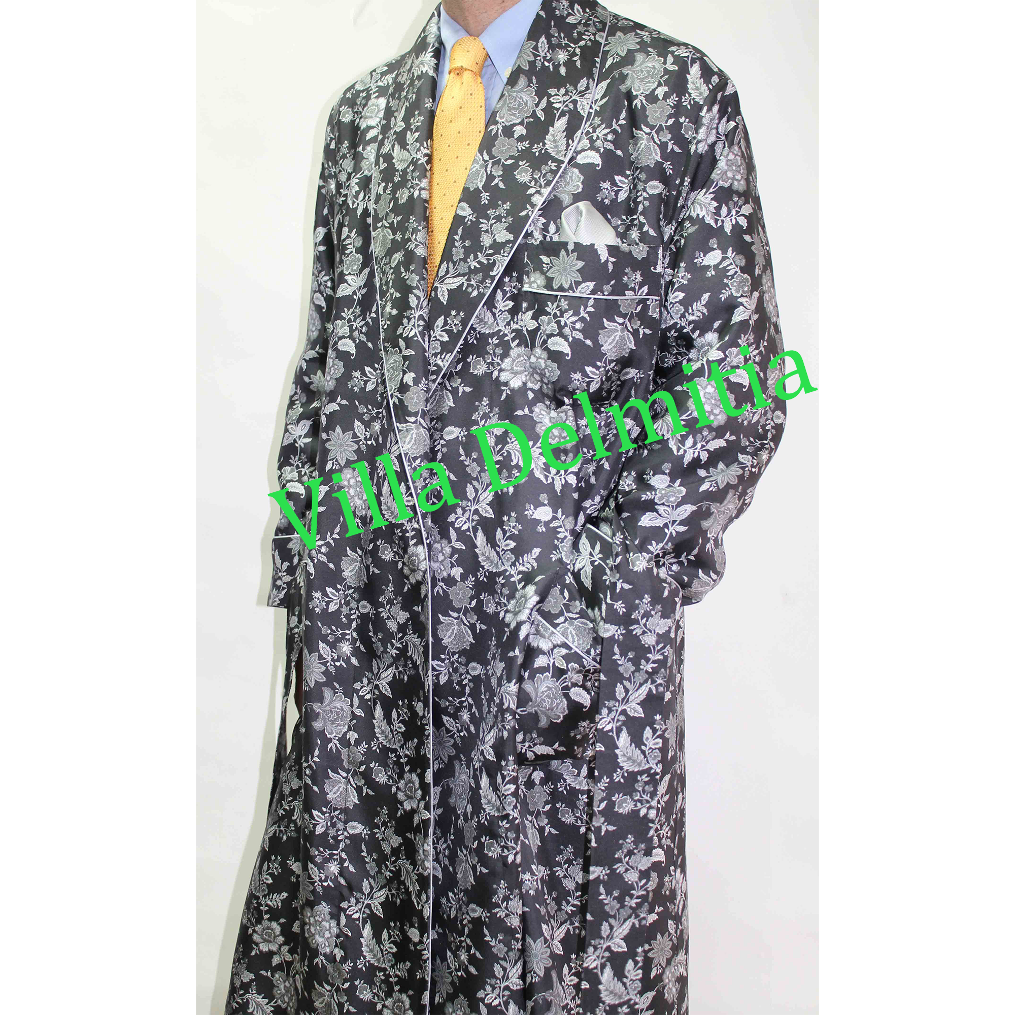 CLASSIC DRESSING GOWN FOR MAN IN 100% PRINTED TWILL SILK WITH PIPING